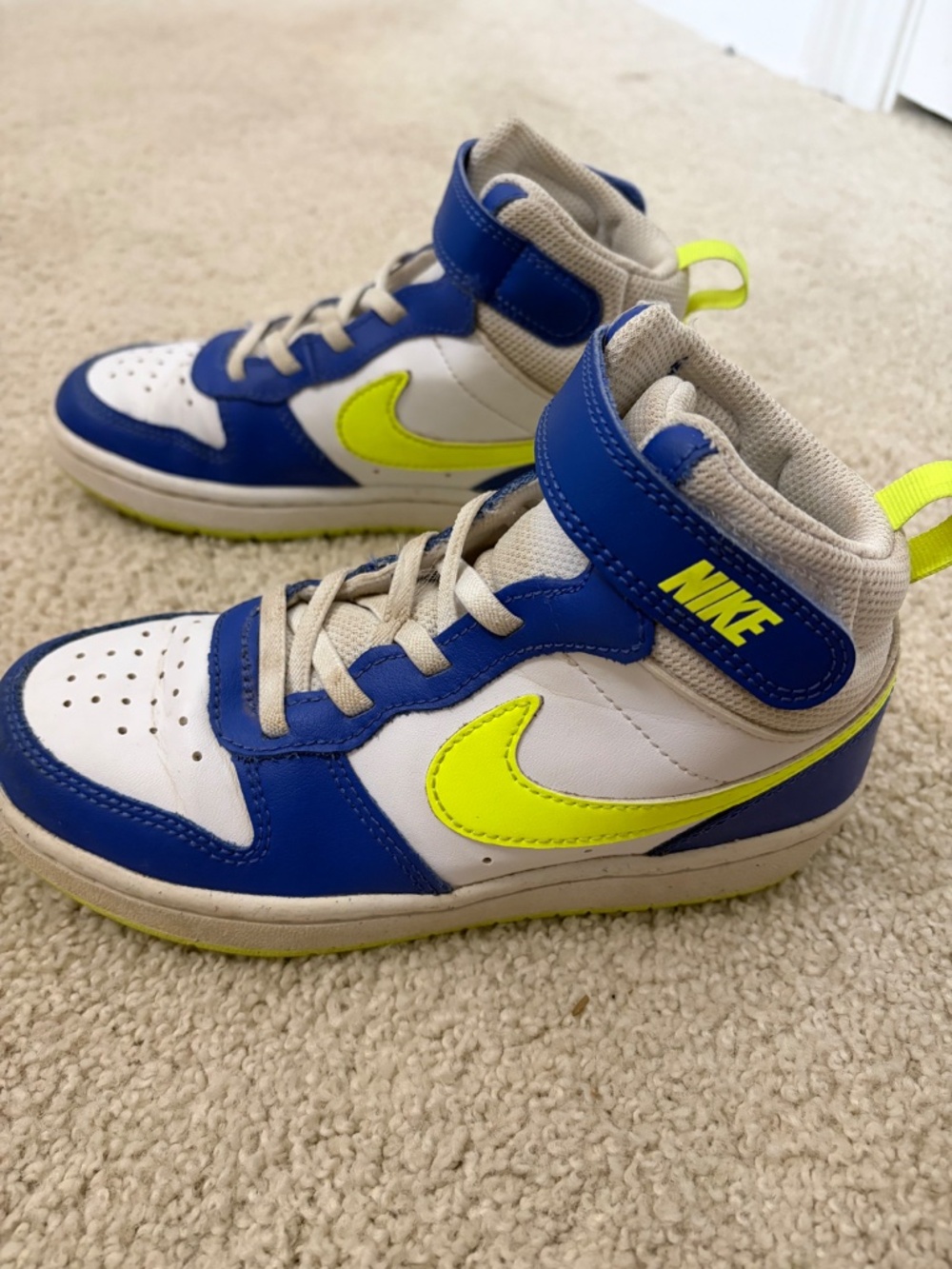 Little boys Nike sneakers - Picture 3 of 5